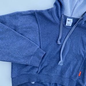 Cropped Nike Hoodie